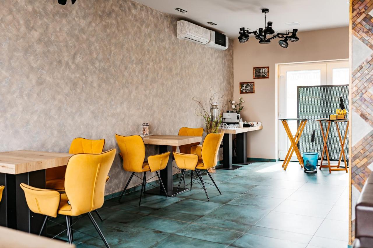 Hotel Boutique Padre اوسترافا المظهر الخارجي الصورة