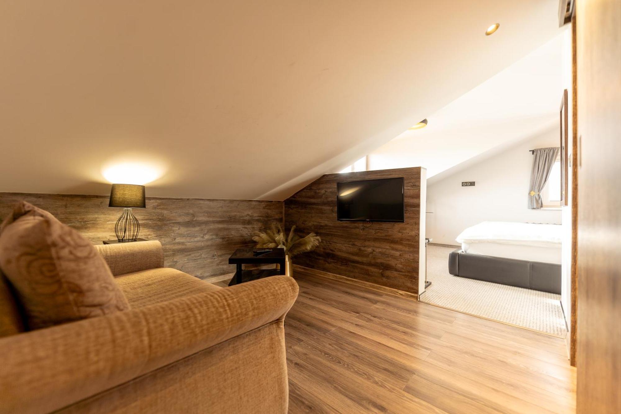 Hotel Boutique Padre اوسترافا المظهر الخارجي الصورة
